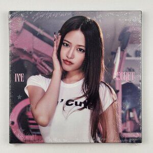 IVE - The 4th EP [IVE SECRET] (Digipack Ver.) – ANYUJIN CD + Photobook + Poster